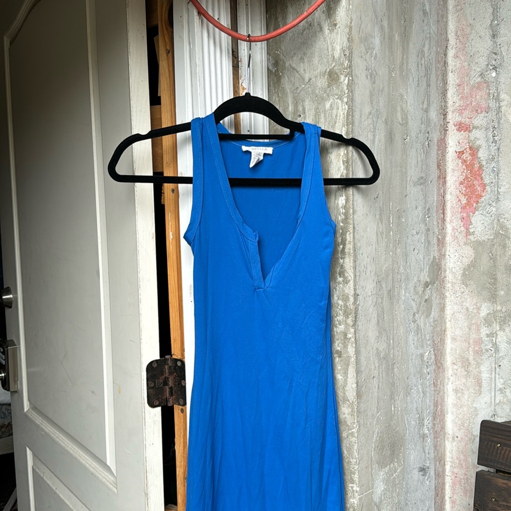 Blue long sleeveless T-shirt dress